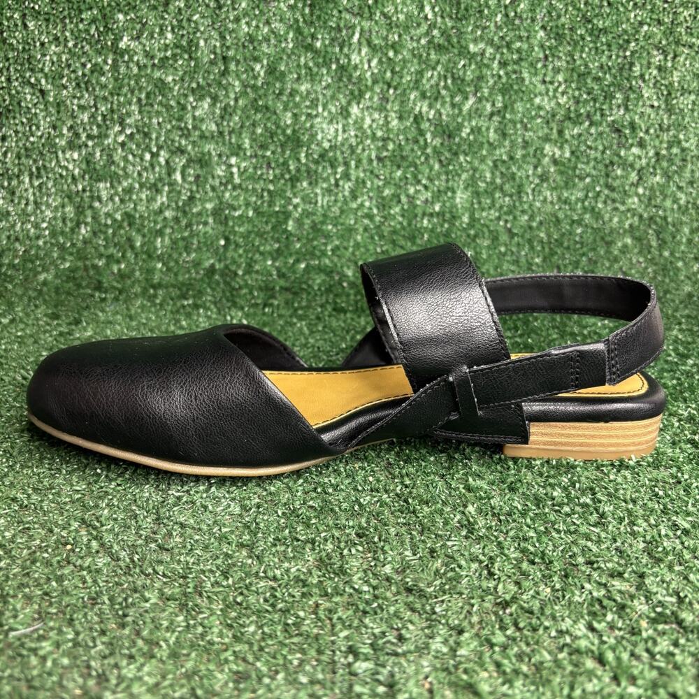 b.o.c. Sandals Slingback Closed Round Toe Flat Comfort Black Womens Size 9.5M - Picture 7 of 12